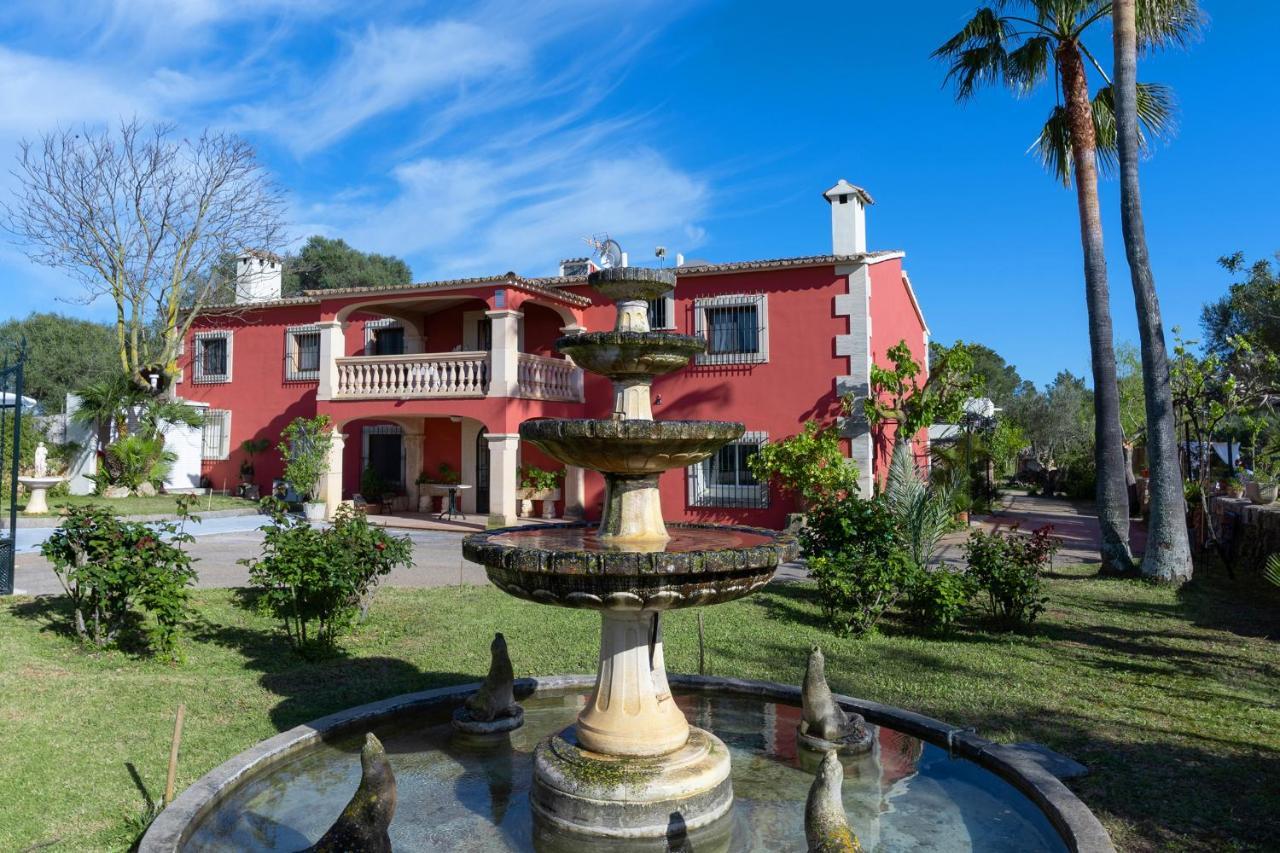 Villa Monsebo, Pool Tennis & Minigolf