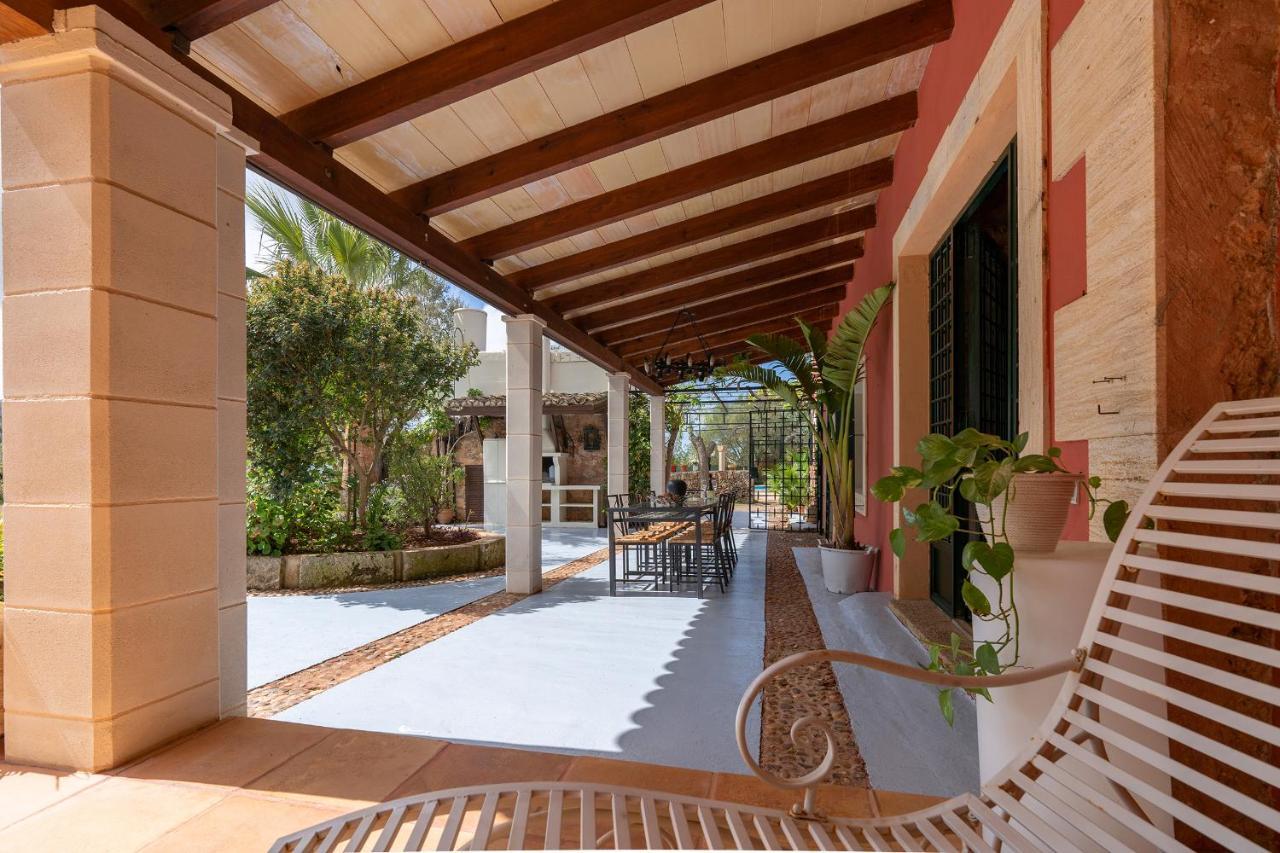 Monsebo, Pool Tennis & Minigolf Villa *